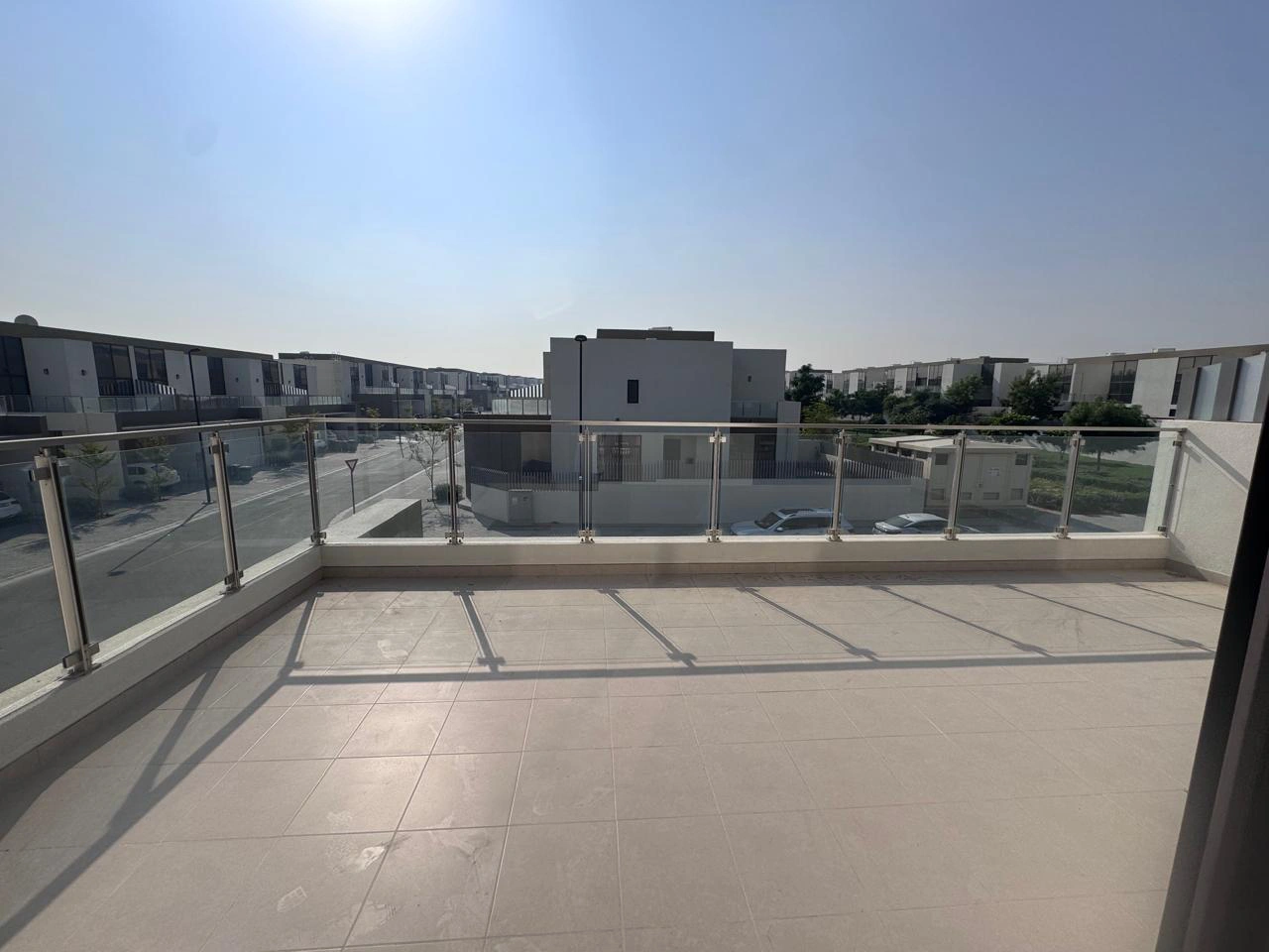 Spacious Corner Townhouse Tarist, Dubai